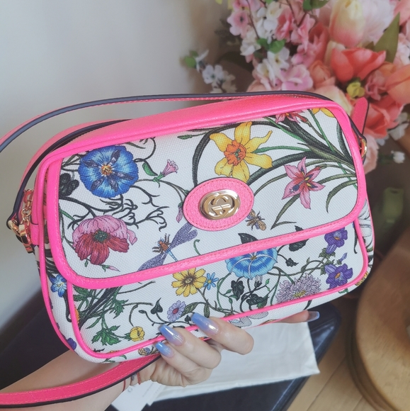 Gucci Flora Crossbody - Picture 2 of 8